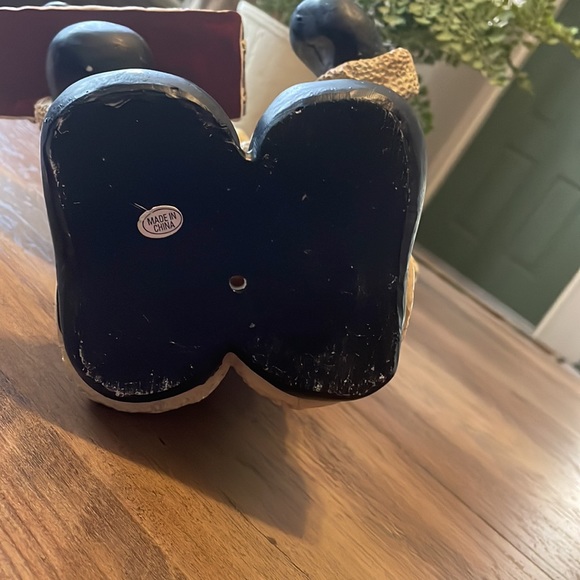 Christmas Holiday Santa Resin Statue Figure 12” - Picture 9 of 14